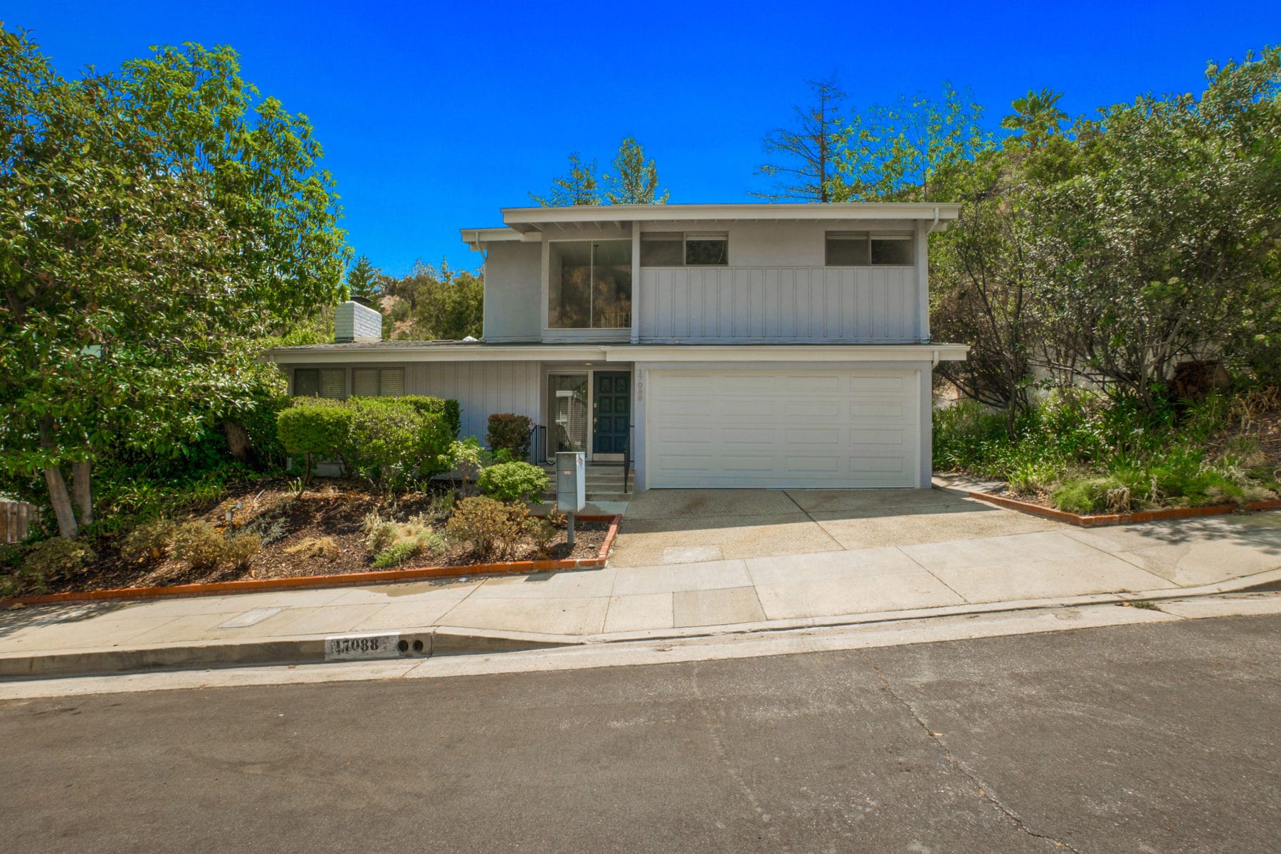 Escalon Drive to Creative Housing Group